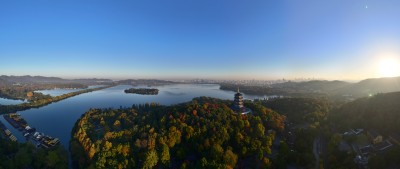 中国杭州西湖雷峰塔秋日美景