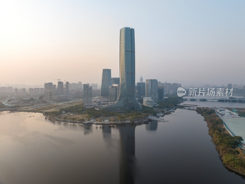 福建厦门集美水月广场杏林阁日落夜景航拍