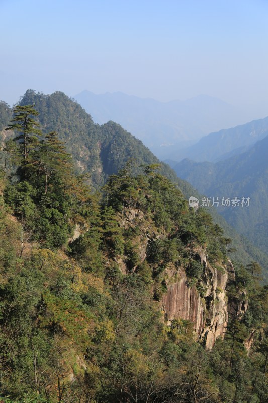 浙江大明山雄伟壮丽的群山