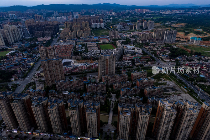 怀化城市夜幕降临航拍图