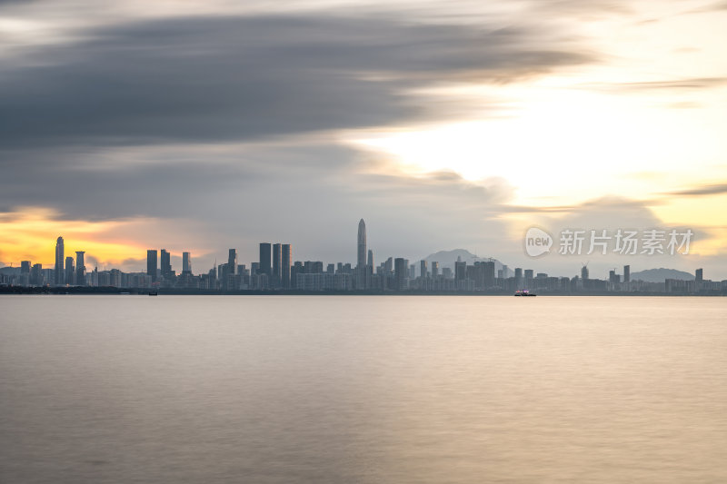 深圳福田CBD大湾区平安大厦日出全景