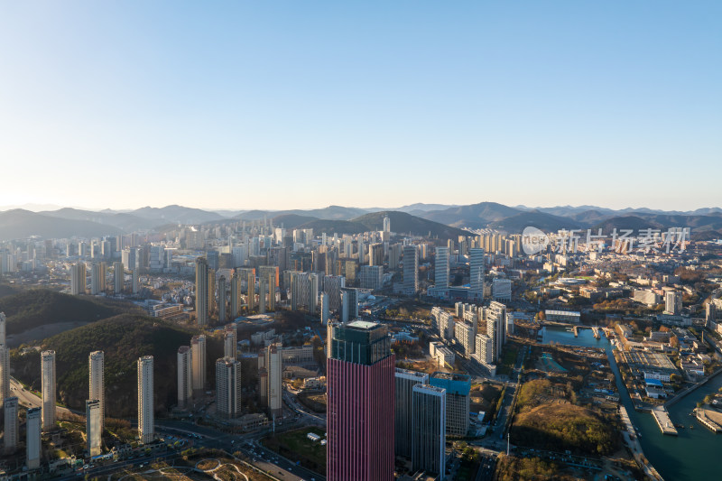 大连星海湾跨海大桥与城市全景