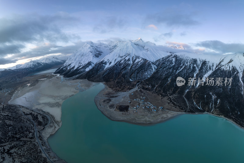 西藏昌都然乌湖来古雪山冰湖高空航拍