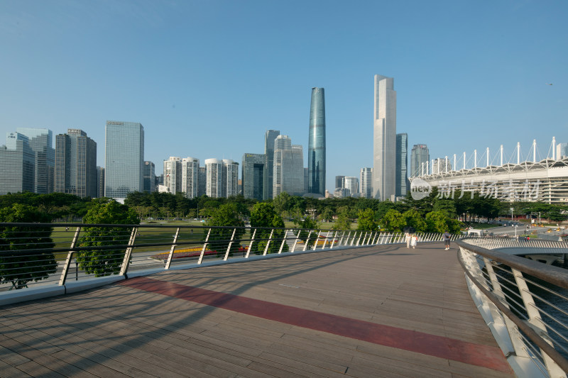 广州珠江新城沿岸地标建筑风光