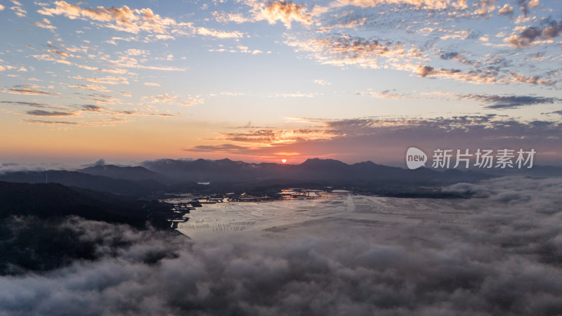 惠州观音山-山间风力发电场云海日落