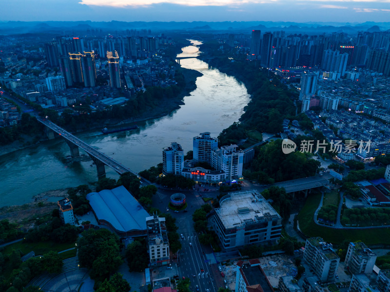 广西来宾夜幕降临航拍图