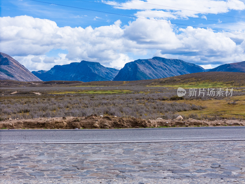 川西理塘格聂自然风景