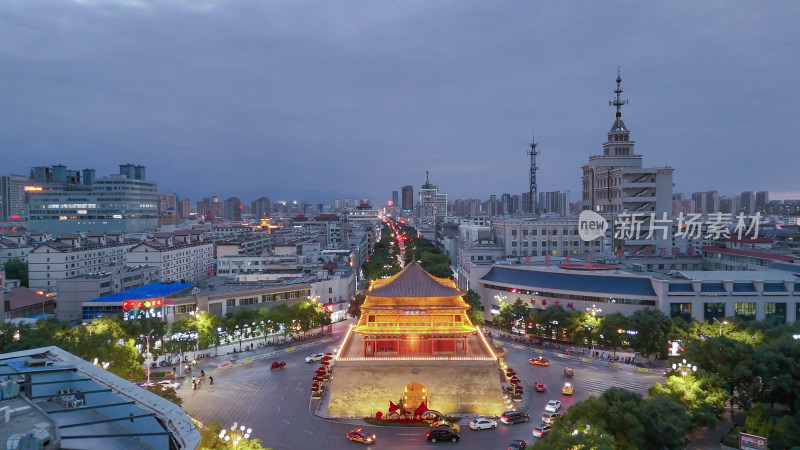 航拍甘肃张掖钟鼓楼夜景摄影图