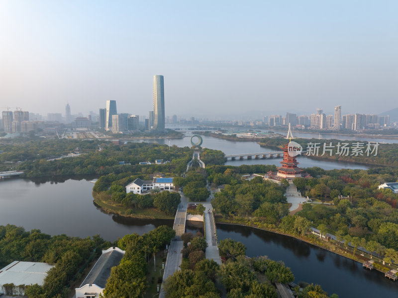 福建厦门集美水月广场杏林阁日落夜景航拍