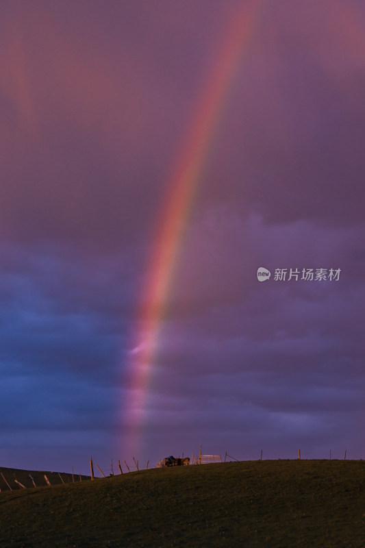新疆伊犁喀拉峻美丽彩虹