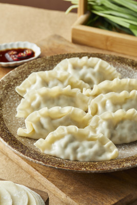 传统中餐美食 韭菜猪肉水饺