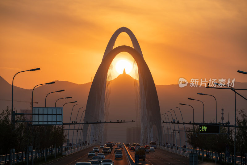 北京首钢园首钢大桥美景