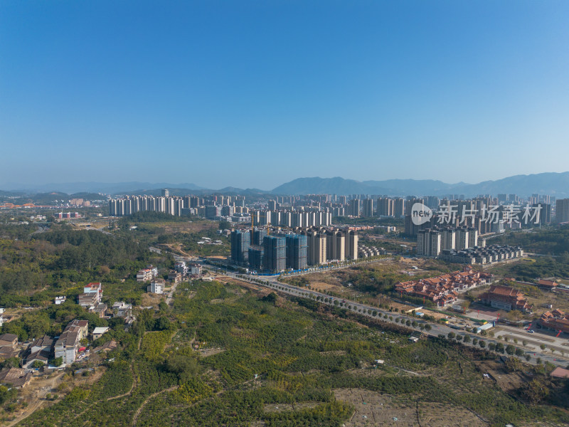 仙游城区新建住宅区及周边环境的航拍全景