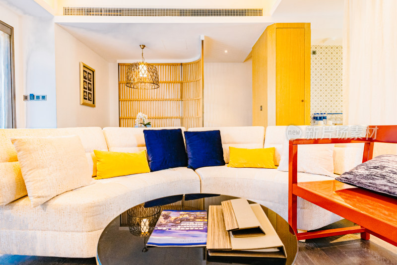 现代风格客厅室内场景