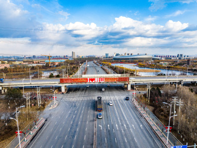 辽宁鞍山铁西区千山西路航拍城市风景