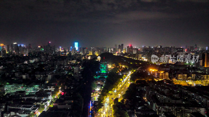 湖北武汉黄鹤楼夜景灯光秀航拍图