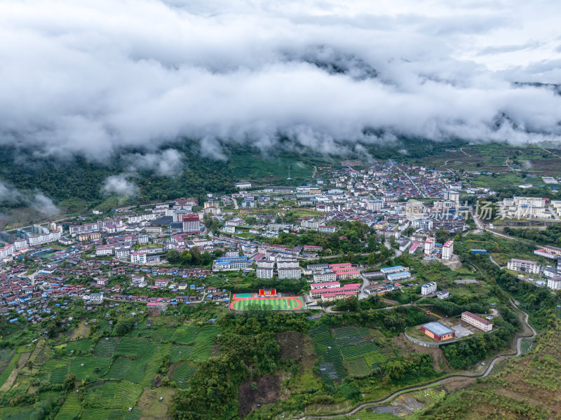 西藏林芝莲花圣地墨脱热带雨林云雾高空航拍