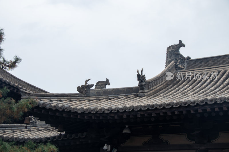 山西大同华严寺屋顶装饰