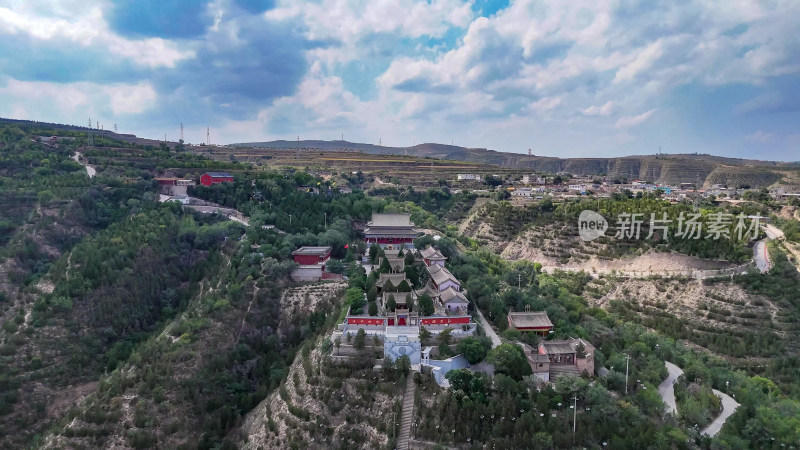 甘肃定西西岩山慧源寺航拍图