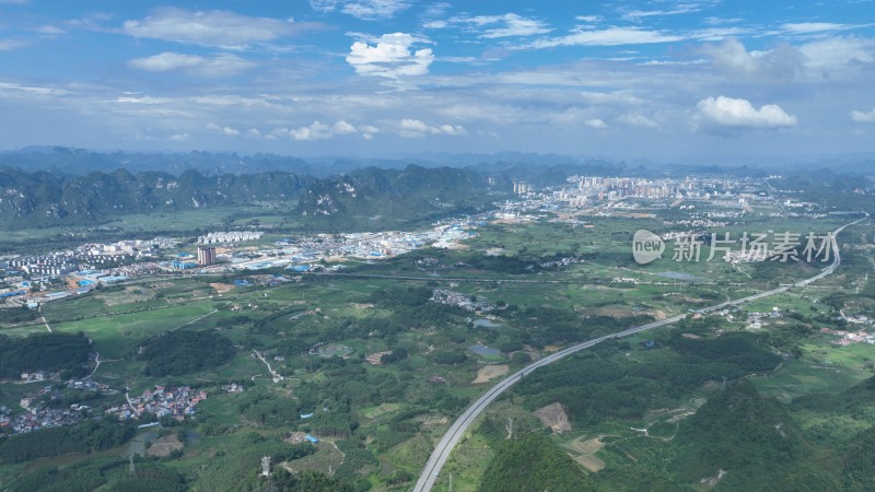 高空航拍广西河池公路乡村风光晴空白云