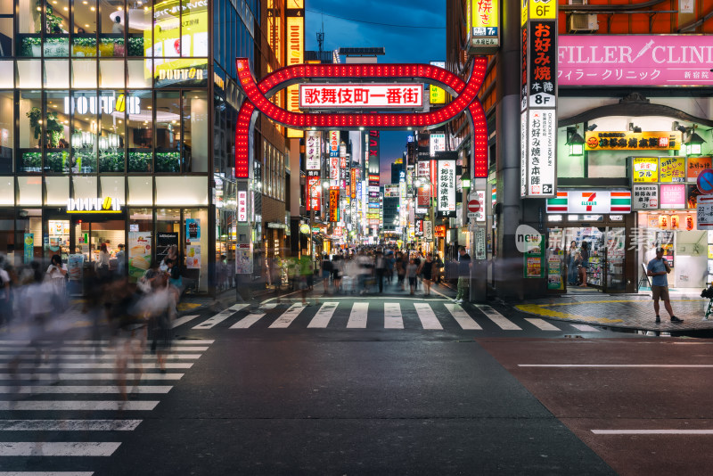 日本东京歌舞伎町一番街街景