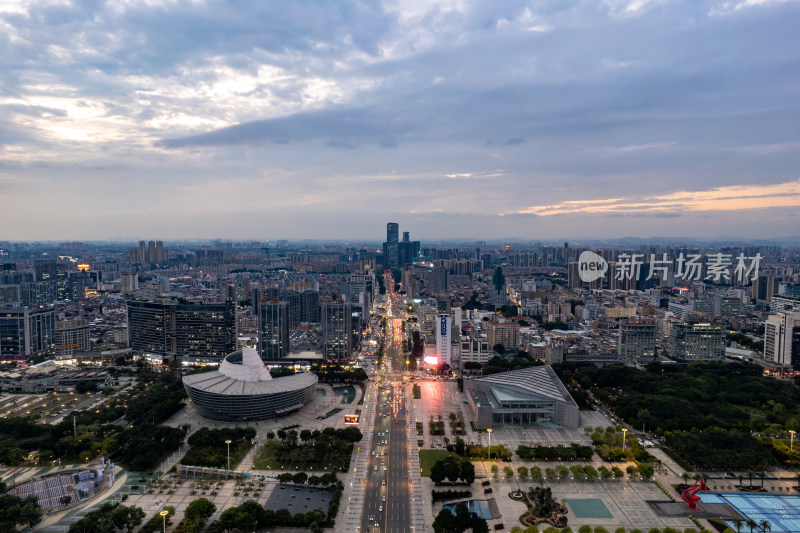 广东东莞晚霞夜幕降临航拍摄影图