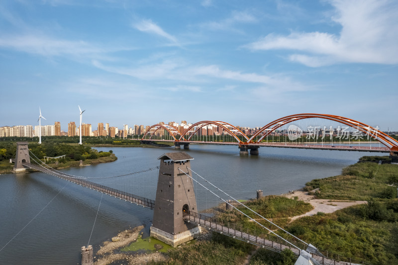 天津滨海生态城永定新河彩虹大桥城市风光