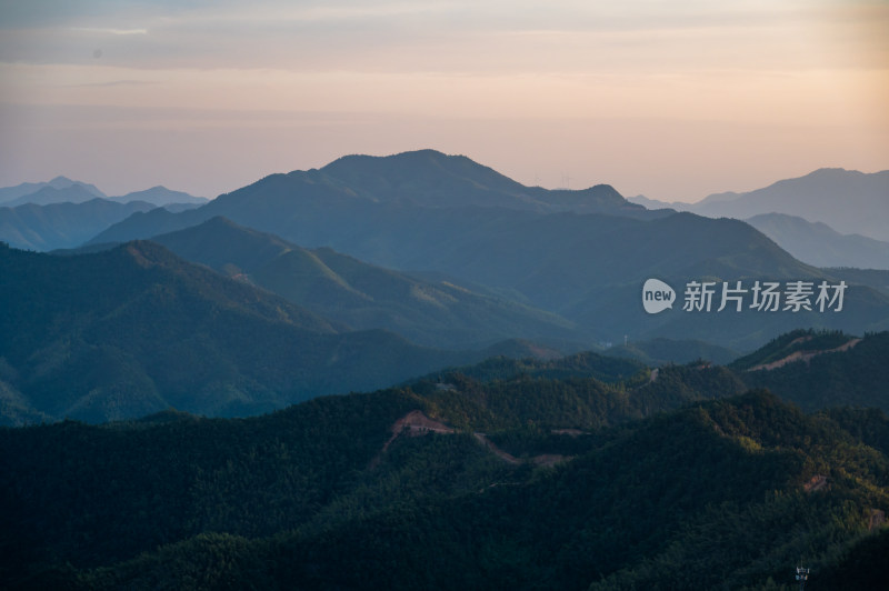 湖南蓬源仙风车山风光