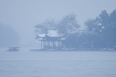 杭州西湖冬天江南雪景