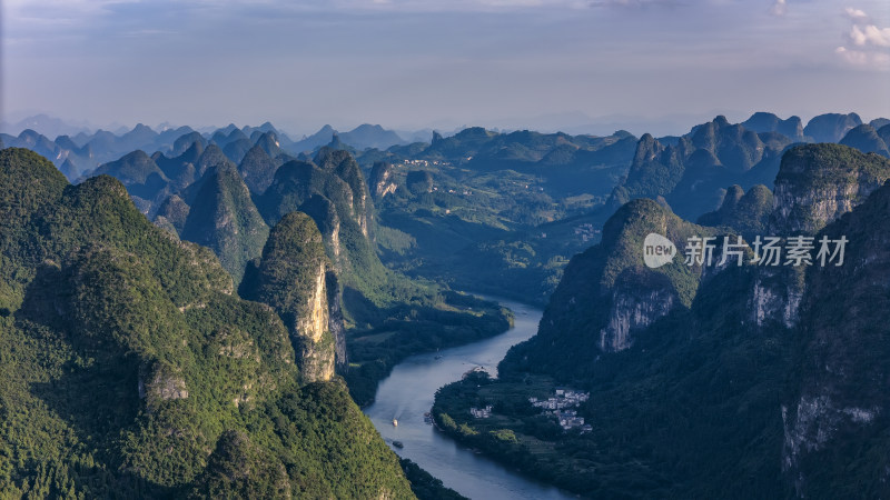 广西省桂林市喀斯特地貌山水风景