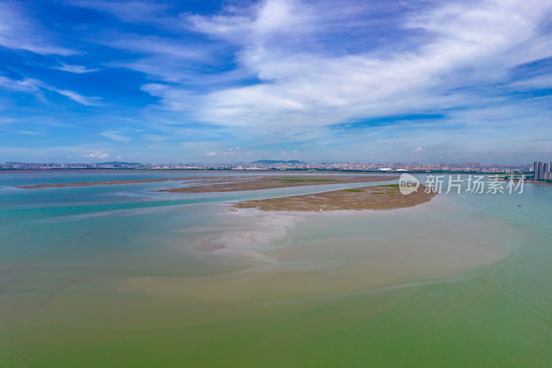 福建泉州湾大桥大海风光航拍摄影图