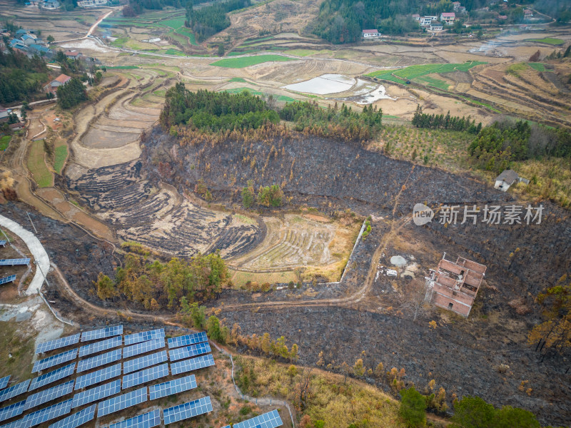 连绵起伏山川风景航拍图