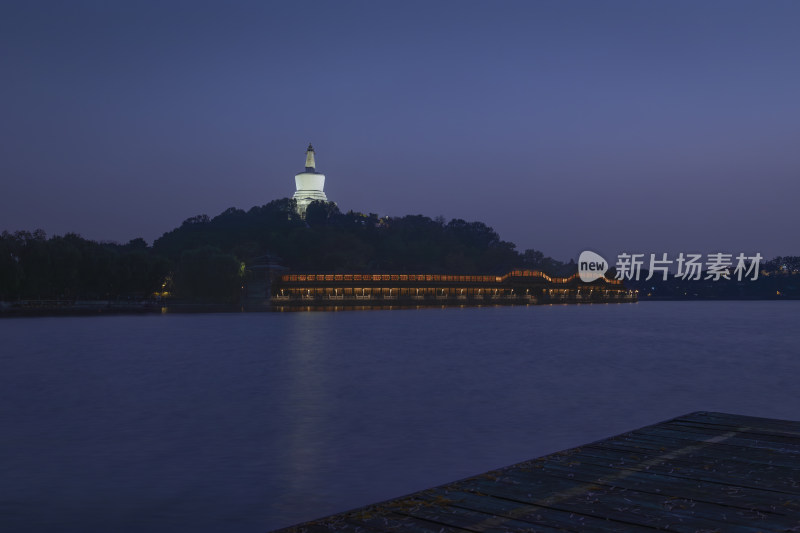 中国北京市北海公园秋色