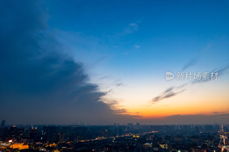 西安晚霞夜幕降临夜景灯光航拍摄影图