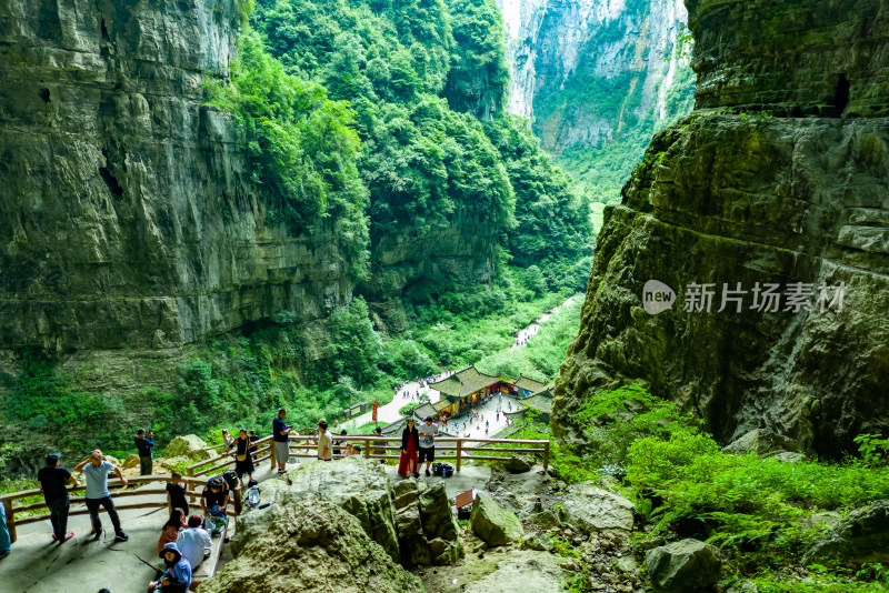 重庆武隆天坑天生三桥