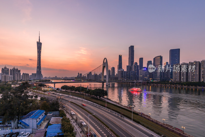 广州城市天际线夜景风光