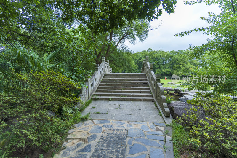 武汉东湖磨山景区风光