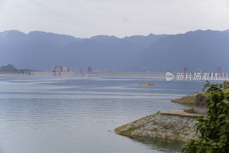 大坝山水全景