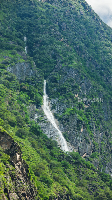 丽江虎跳峡高路徒步