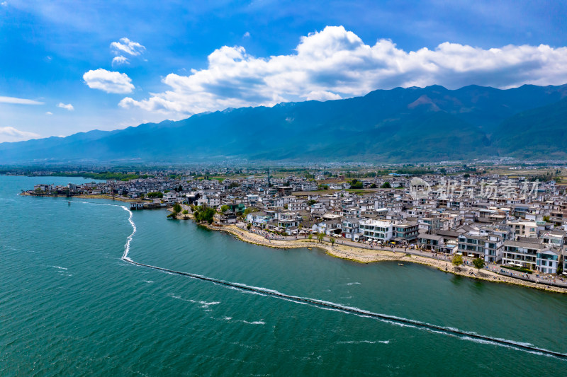 夏日塞纳河和巴黎圣母院的空中全景 (6)