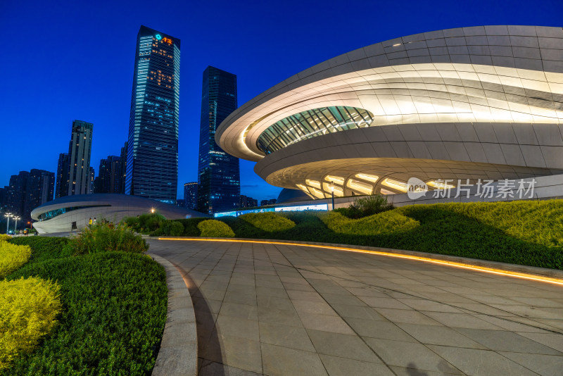 长沙梅溪湖国际文化艺术中心夜景