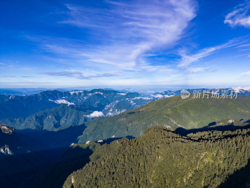 壮丽高山云海航拍