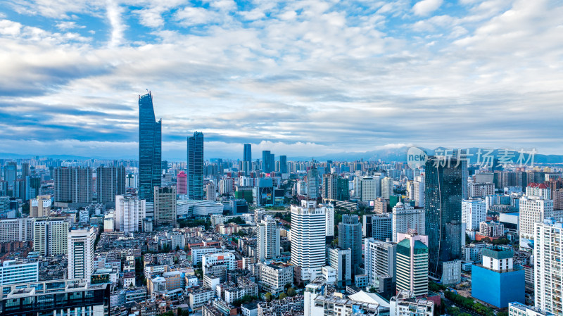 云南昆明主城区高楼清晨航拍