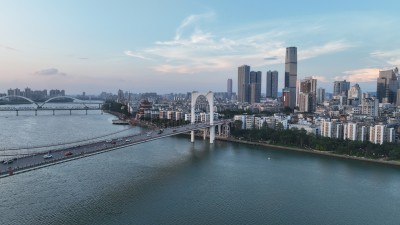 航拍广西柳州柳江大桥城市风景建筑