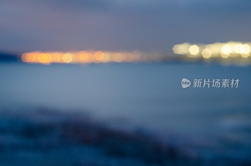 冬天海边夜景虚化背景