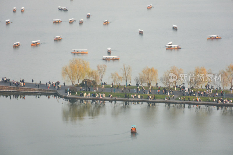 杭州西湖断桥游船