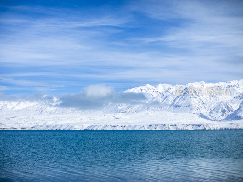 新疆帕米尔高原昆仑雪山白沙湖