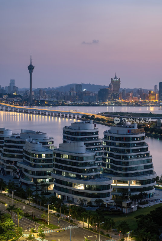 澳门半岛新葡京澳门塔CBD晚霞夜景