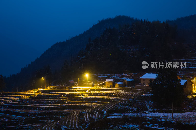 云和梯田周边雪后的风景