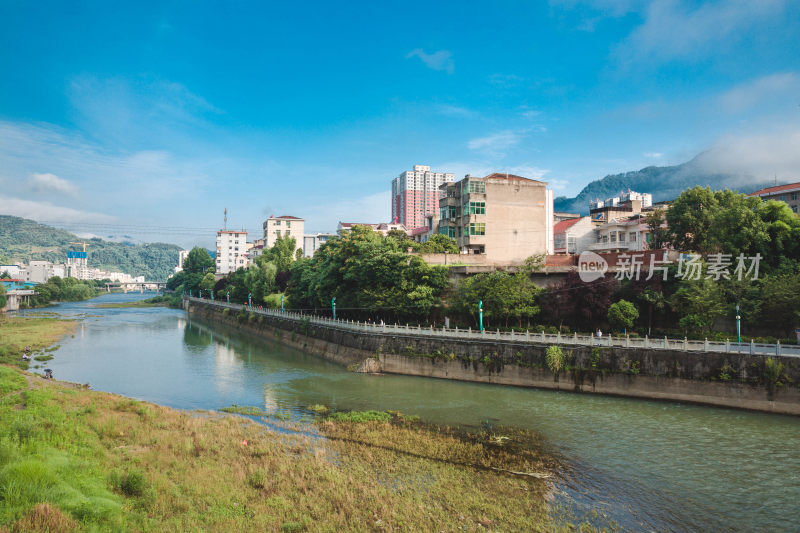 大山里的风景